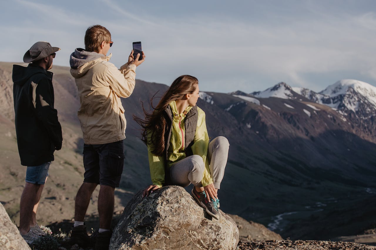 What Is a Poly Relationship Like