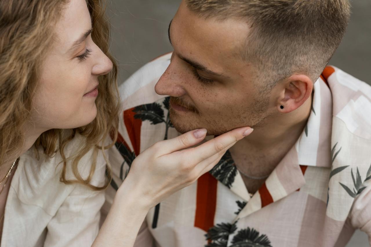 What Is a Poly Relationship Like